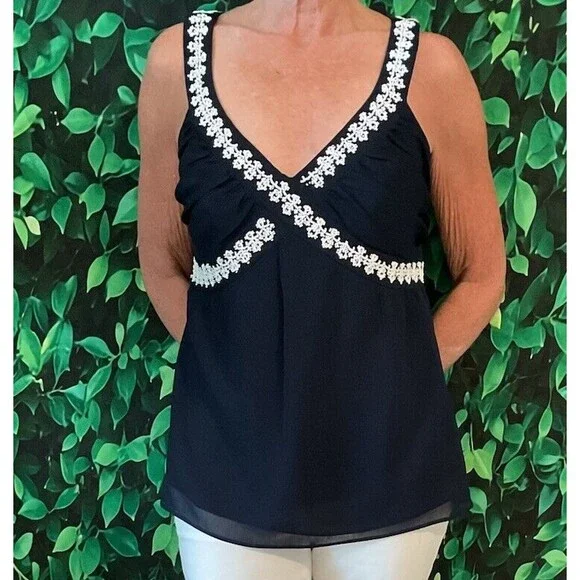 ๐ LOFT Navy Sleeveless Chiffon Top w/ White Beaded V-Neck โ Size 8 (Lined) - Picture 3 of 9